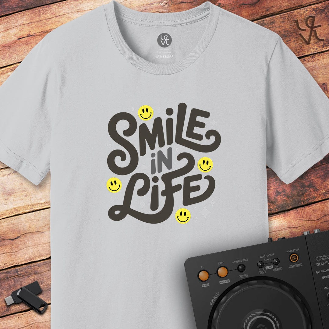 Smile in life Rave T-Shirt